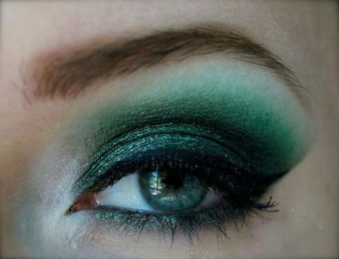 green makeup