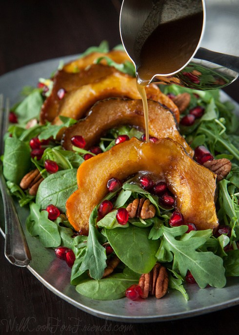 Ensalada de Calabacín con Semillas de Granada y Aderezo Tibio de Sidra